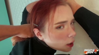 Адам трахается в аузына және письки мойынсұнғыш қызыл шашты сыпайы және сперму на сиськи